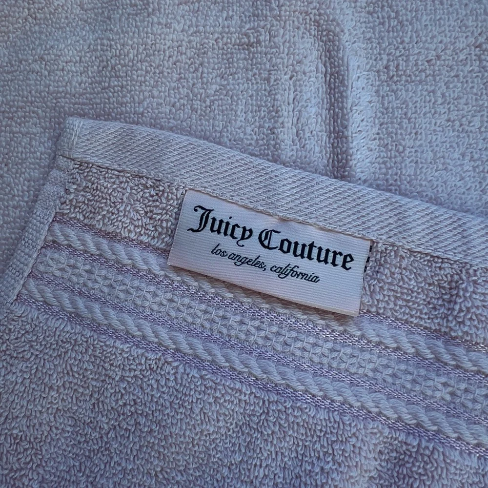 Juicy Couture Pink Towels Set